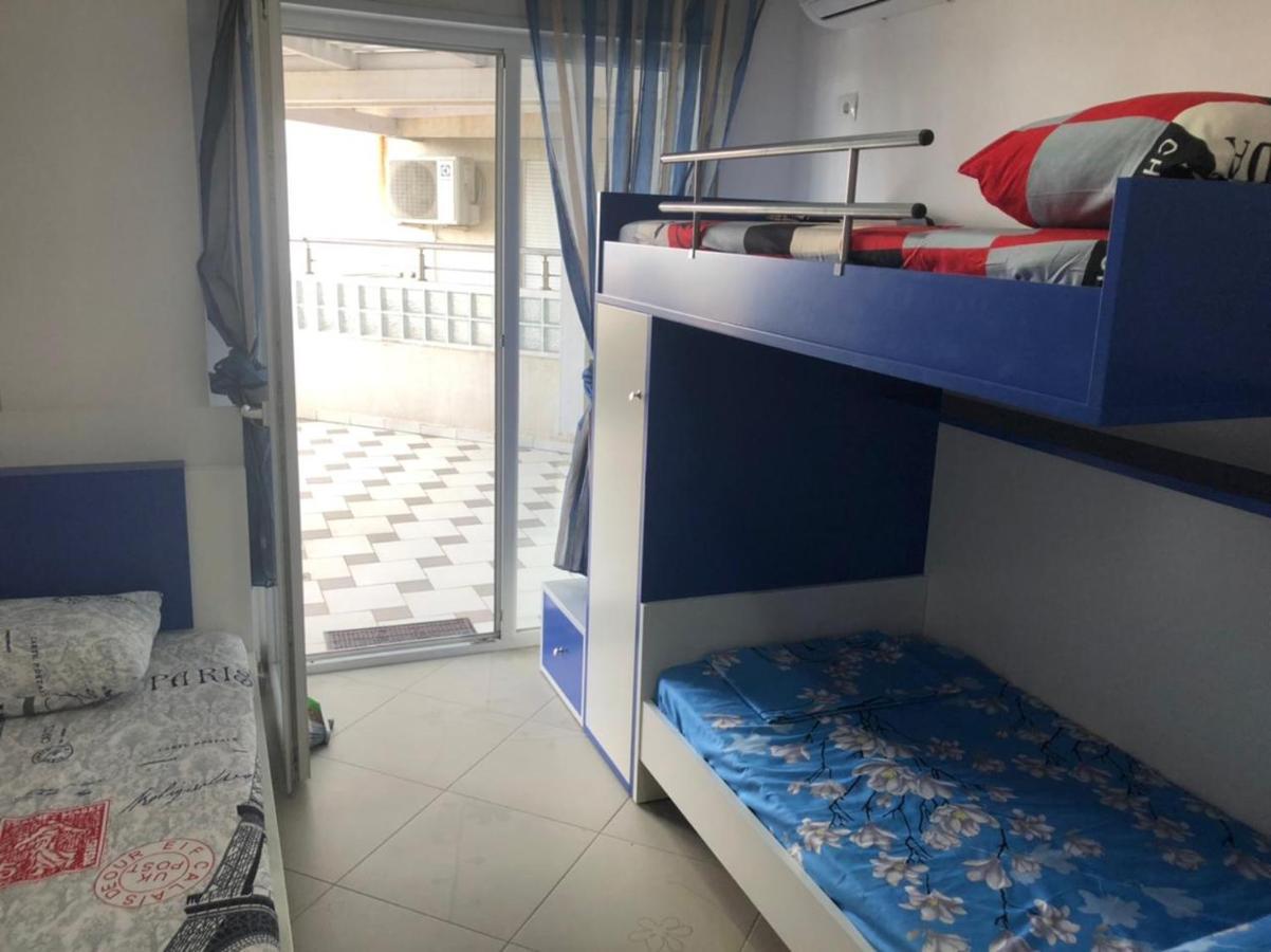 Vale House Holiday Apartment فلورا المظهر الخارجي الصورة