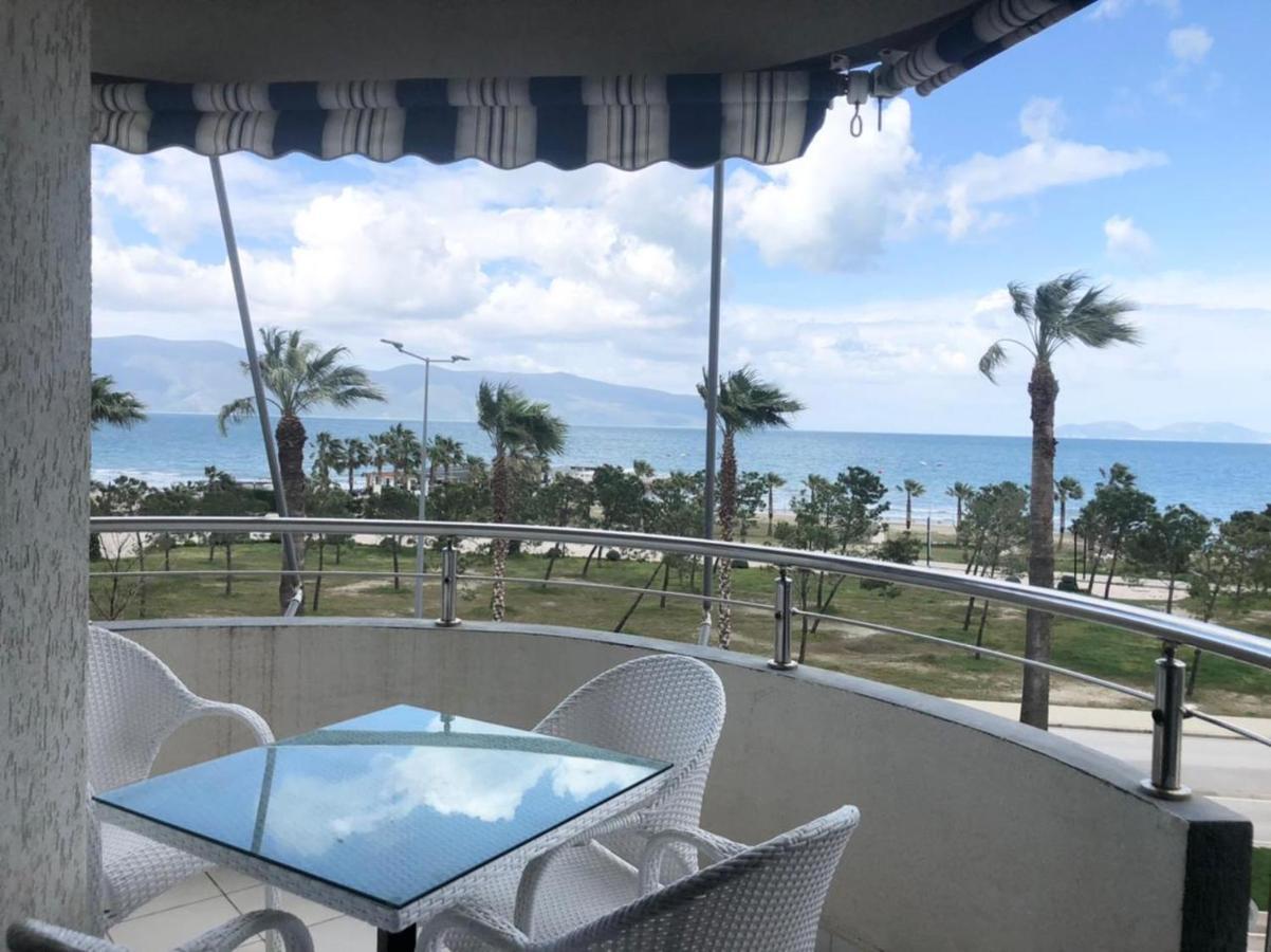 Vale House Holiday Apartment فلورا المظهر الخارجي الصورة